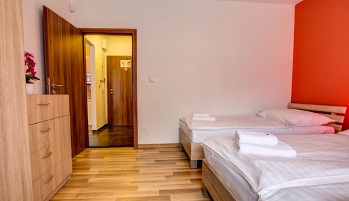 Suite familiar, 2 habitaciones, cocina, vistas a la colina