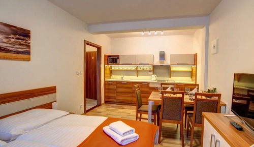 Dúplex familiar, 2 habitaciones, cocina, vistas a la montaña
