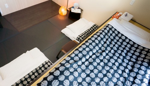 Habitación triple, no fumadores (Private, Shared Toilet and Shower)