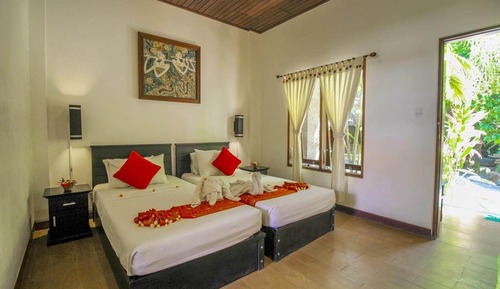 Habitación superior con 1 cama doble o 2 individuales