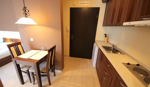Estudio económico (4 adults)