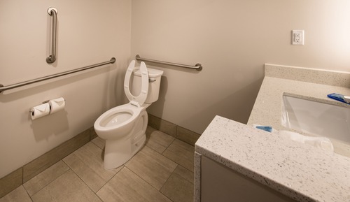 Habitación estándar, 2 camas de matrimonio (Mobility, Transfer Shower)