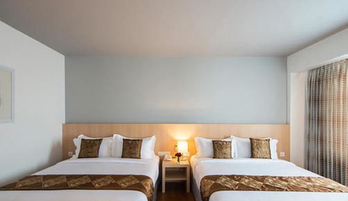 Suite (Wyne)