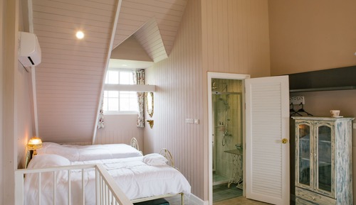 Suite Deluxe (King Lavender)