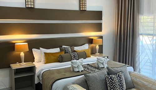 Habitación ejecutiva doble, 1 cama de matrimonio grande, junto a la piscina