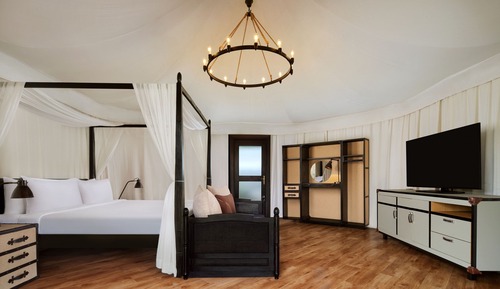 Tienda, 1 cama de matrimonio grande con sofá cama, no fumadores, vistas al jardín