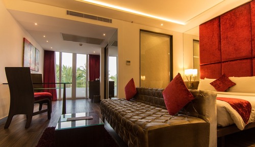 Suite de lujo, 1 cama doble, no fumadores, vistas a la ciudad