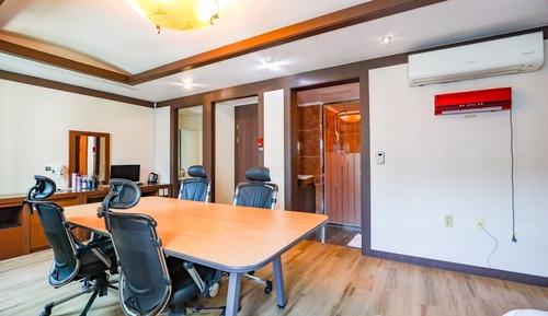 Suite Business