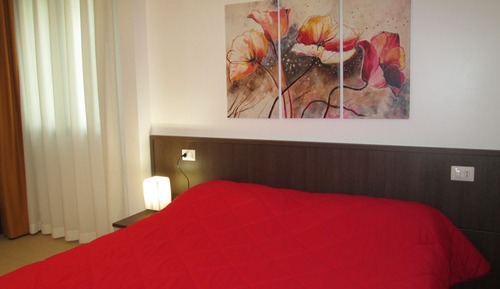 Habitación Confort con 1 cama doble o 2 individuales, vistas al jardín
