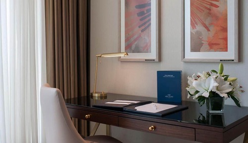 Suite With 2 Single Beds
