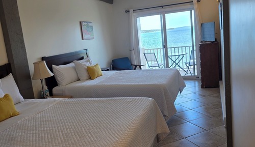 Habitación estándar doble, 2 camas de matrimonio, balcón, vistas al mar