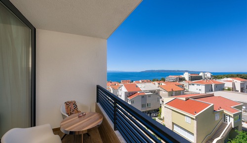 Habitación Deluxe doble, balcón, vistas parciales al mar