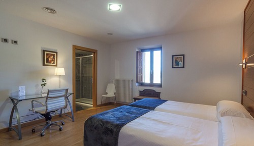 Habitación con 2 camas individuales