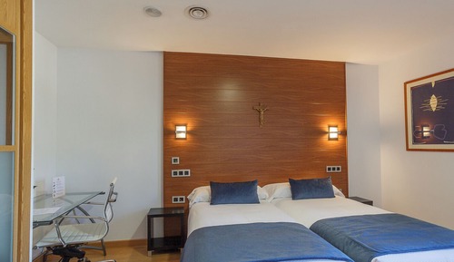 Habitación con 2 camas individuales, vistas al río