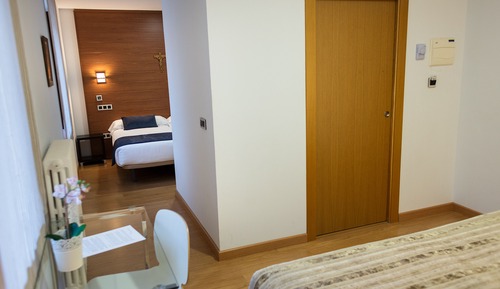 Habitación doble (with 2 extra beds)