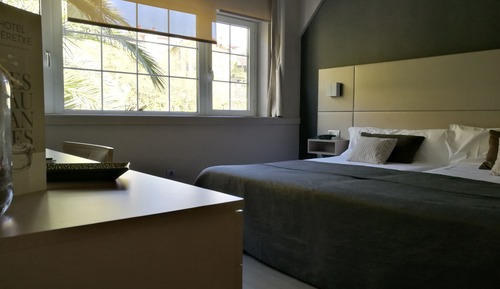 Habitación doble, vistas al jardín