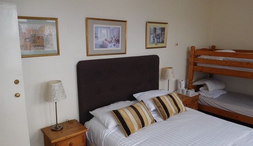 Suite superior, baño privado (2 Adults + 2 Children)
