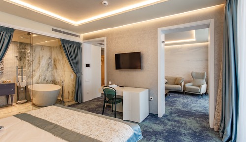 Suite sénior, terraza, vistas al mar