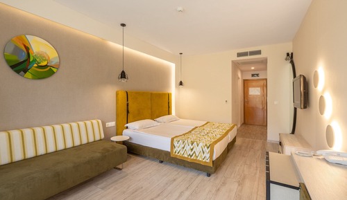 Economy Double Room with Park View - Free Infinity Pool and Private Beach Access