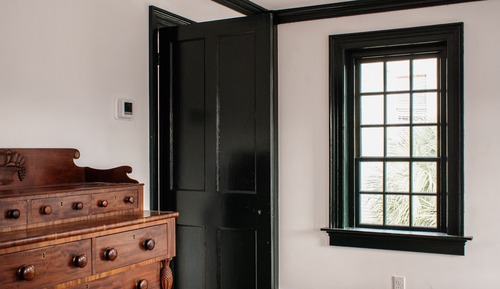 Bellingham Parlor Chamber Suite