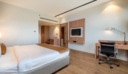 Habitación básica con 1 cama doble o 2 individuales, 1 habitación, vistas a la piscina