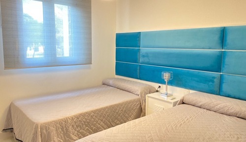 Apartamento superior, 3 habitaciones, vistas parciales al mar