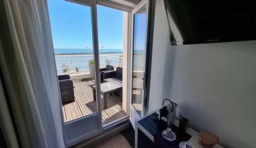 Suite estudio junior, terraza, vistas al mar