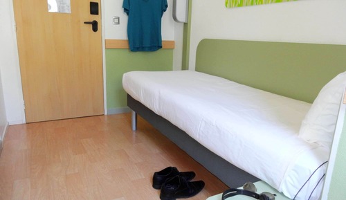 Habitación con 2 camas individuales, 2 camas individuales