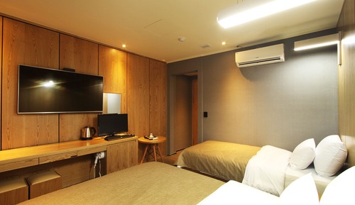 Habitación con 2 camas individuales