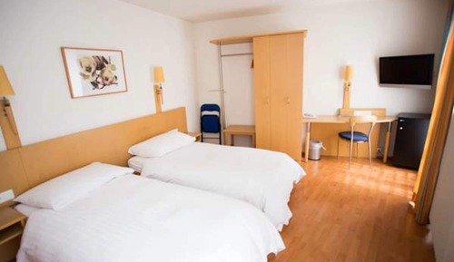 Habitación estándar con 2 camas individuales