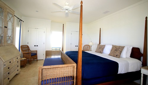 Master Suite - 1 King Bed (Harbor View)
