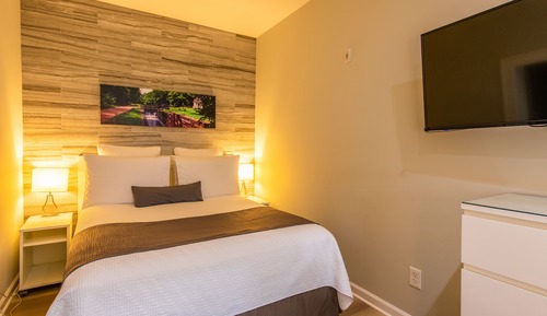Habitación básica, 1 cama de matrimonio (Lock # 5)