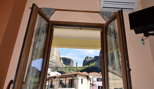 Triple Room (Meteora View)