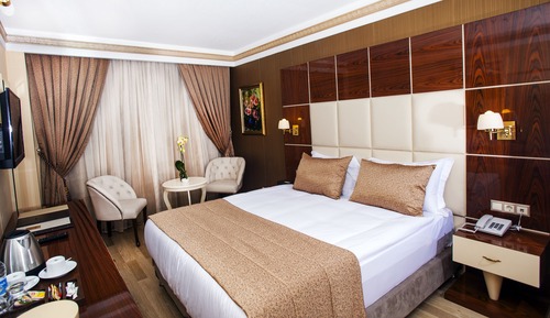 Habitación estándar doble, 1 cama de matrimonio, vistas al lago