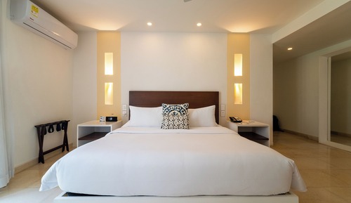 Superior Room, 1 King Bed with Sofa