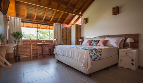 Estudio (King Bed)