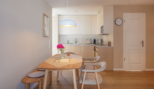 Apartamento, 2 habitaciones, balcón