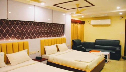 Deluxe Suite