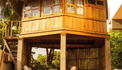Bungalow, Balcony