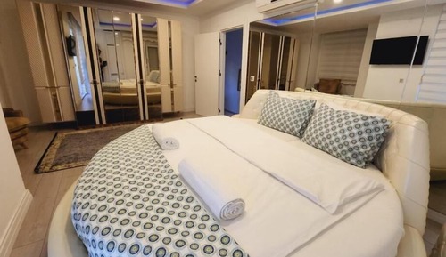 Comfort Villa, Balcony, Pool View
