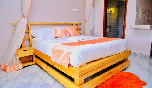 Comfort Single Room, City View