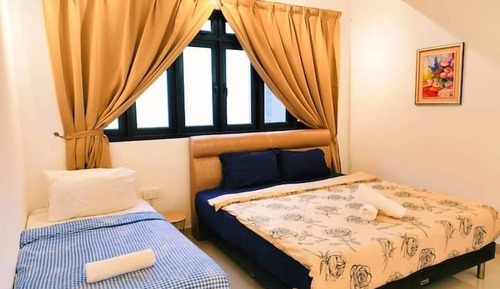 Basic Apartment, City View