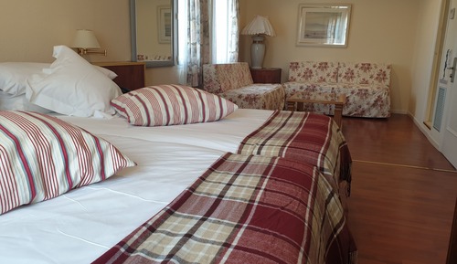 Economy Quadruple Room
