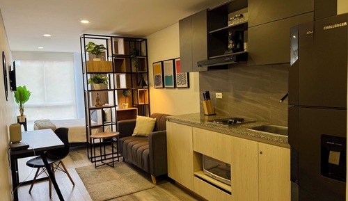 Apartamento, balcón, vistas a la montaña