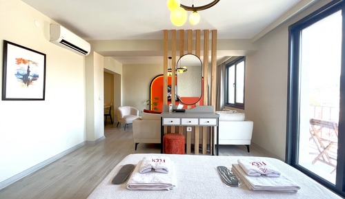 Superior Studio Suite, Balcony, Sea View