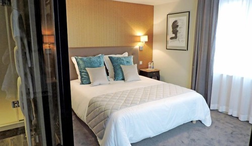 Triple Room, Courtyard View