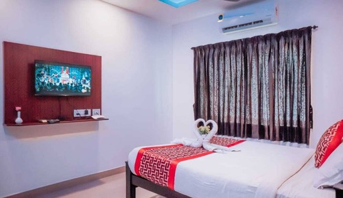 Deluxe Double Room, Balcony, City View