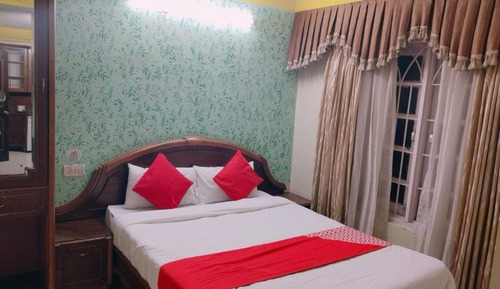 Executive Room, City View