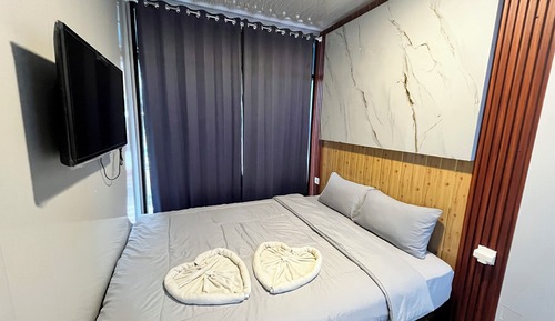 Comfort Single Room, Balcony, Bay View