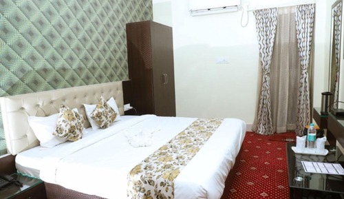 Superior Room, City View